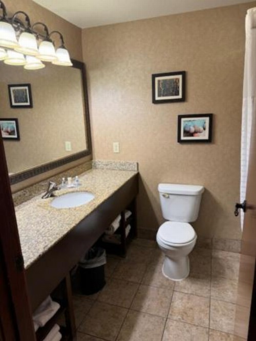 Comfort Inn & Suites Lincoln City - image 8