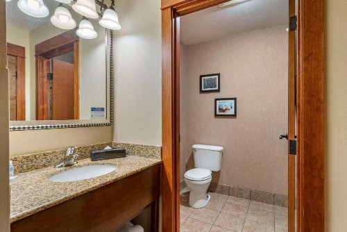 Comfort Inn & Suites Lincoln City - image 9