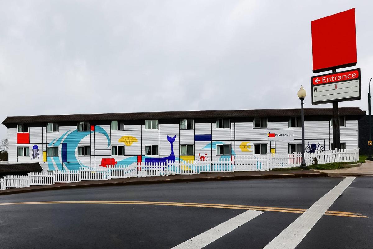 Coastal Inn by OYO Lincoln City - Oregon Coast Hwy - image 2