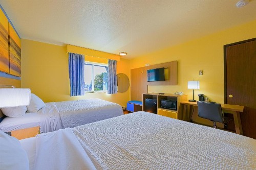 Coastal Inn by OYO Lincoln City - Oregon Coast Hwy - image 32