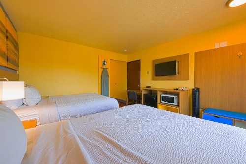 Coastal Inn by OYO Lincoln City - Oregon Coast Hwy - image 50