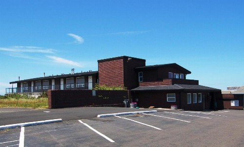 Beachfront Manor Hotel - image 28