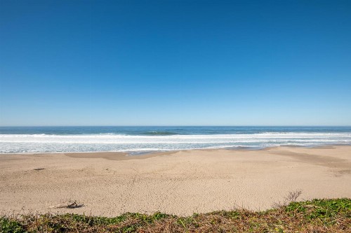 Sailor Jack Oceanfront Motel - image 25