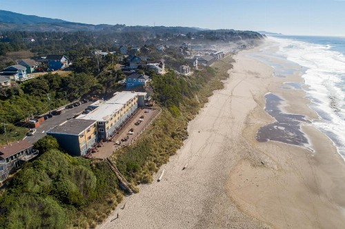 Sailor Jack Oceanfront Motel - image 26