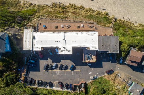 Sailor Jack Oceanfront Motel - image 3