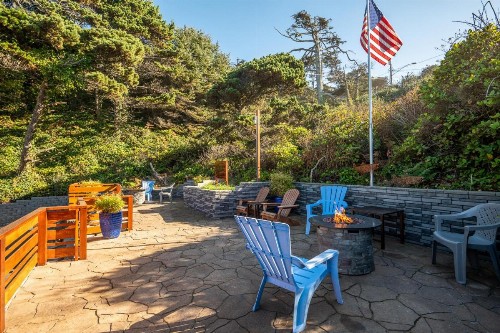 Sailor Jack Oceanfront Motel - image 33