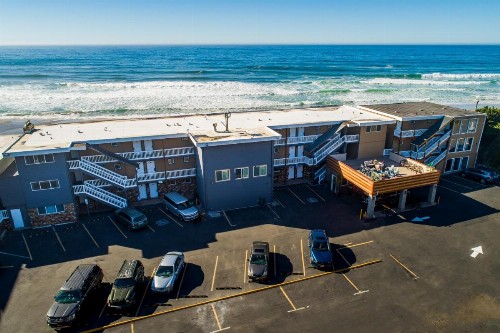 Sailor Jack Oceanfront Motel - image 40