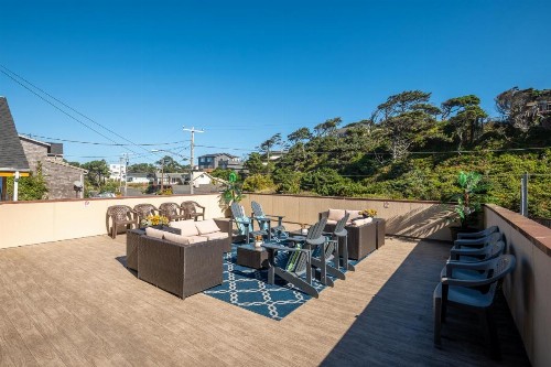 Sailor Jack Oceanfront Motel - image 7