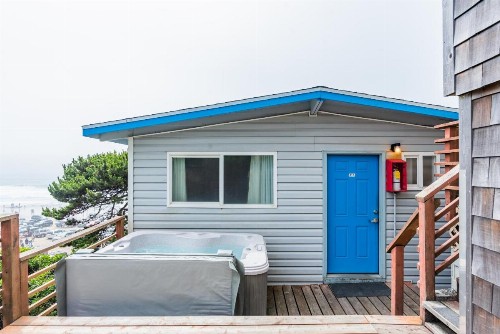 Seagull Beachfront Inn - image 32