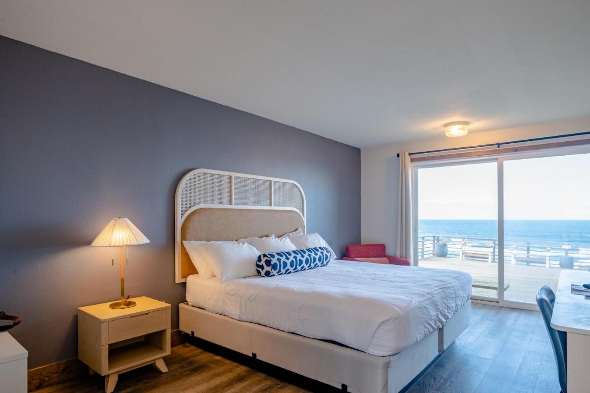 Seagull Beachfront Inn - image 4