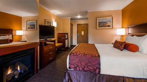 Best Western Plus Landmark Inn - image 22