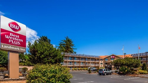 Best Western Plus Landmark Inn - image 32