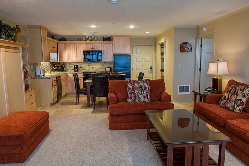 Inn at Spanish Head Resort Hotel - image 16