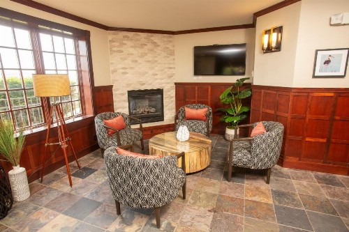 Shearwater Inn - image 10