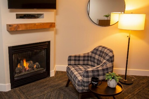 Shearwater Inn - image 25