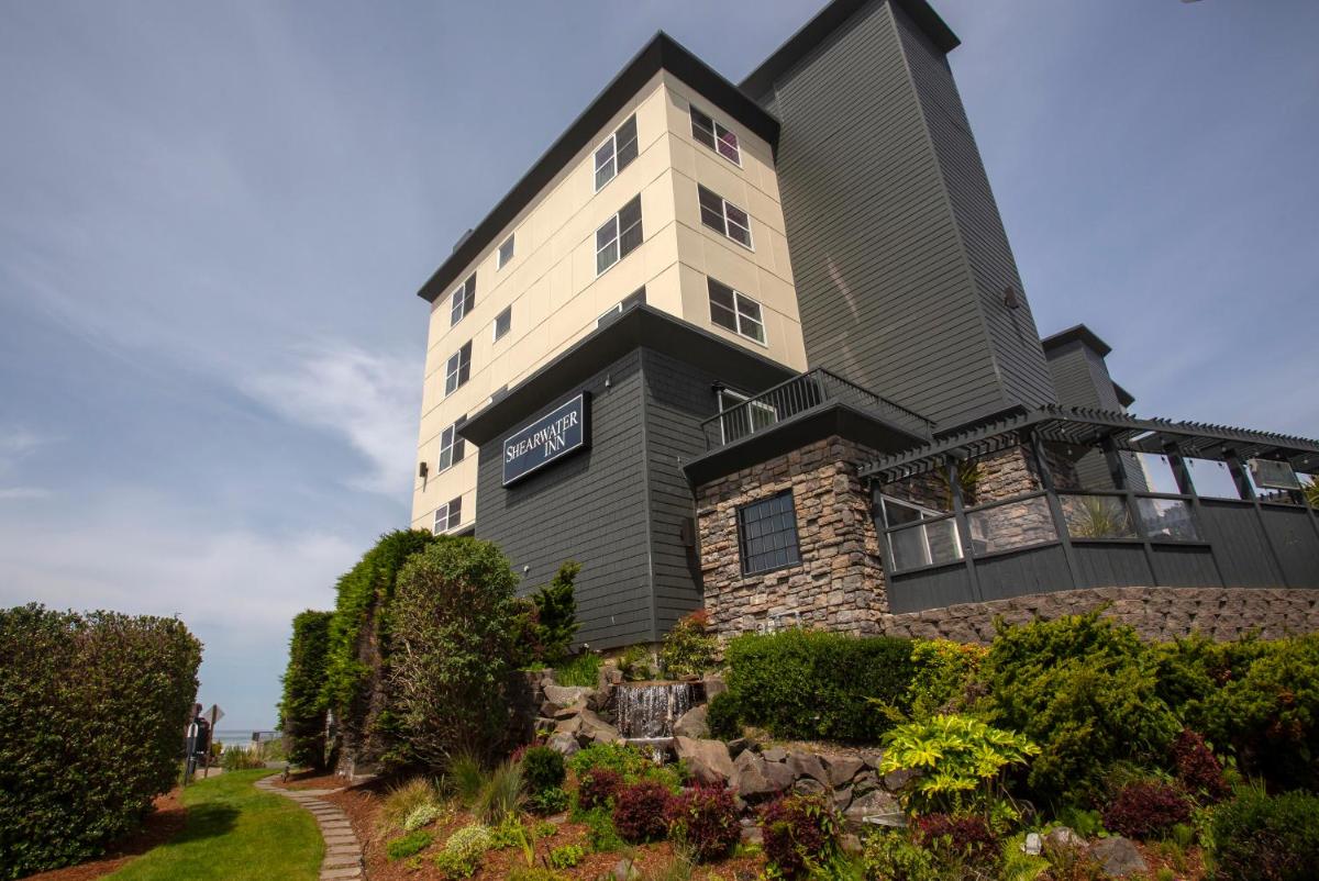 Shearwater Inn - image 3