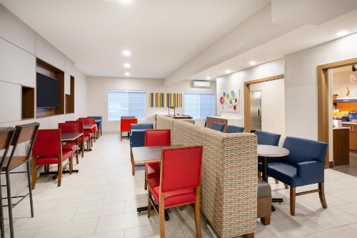 Holiday Inn Express & Suites Lincoln City an IHG Hotel - image 43