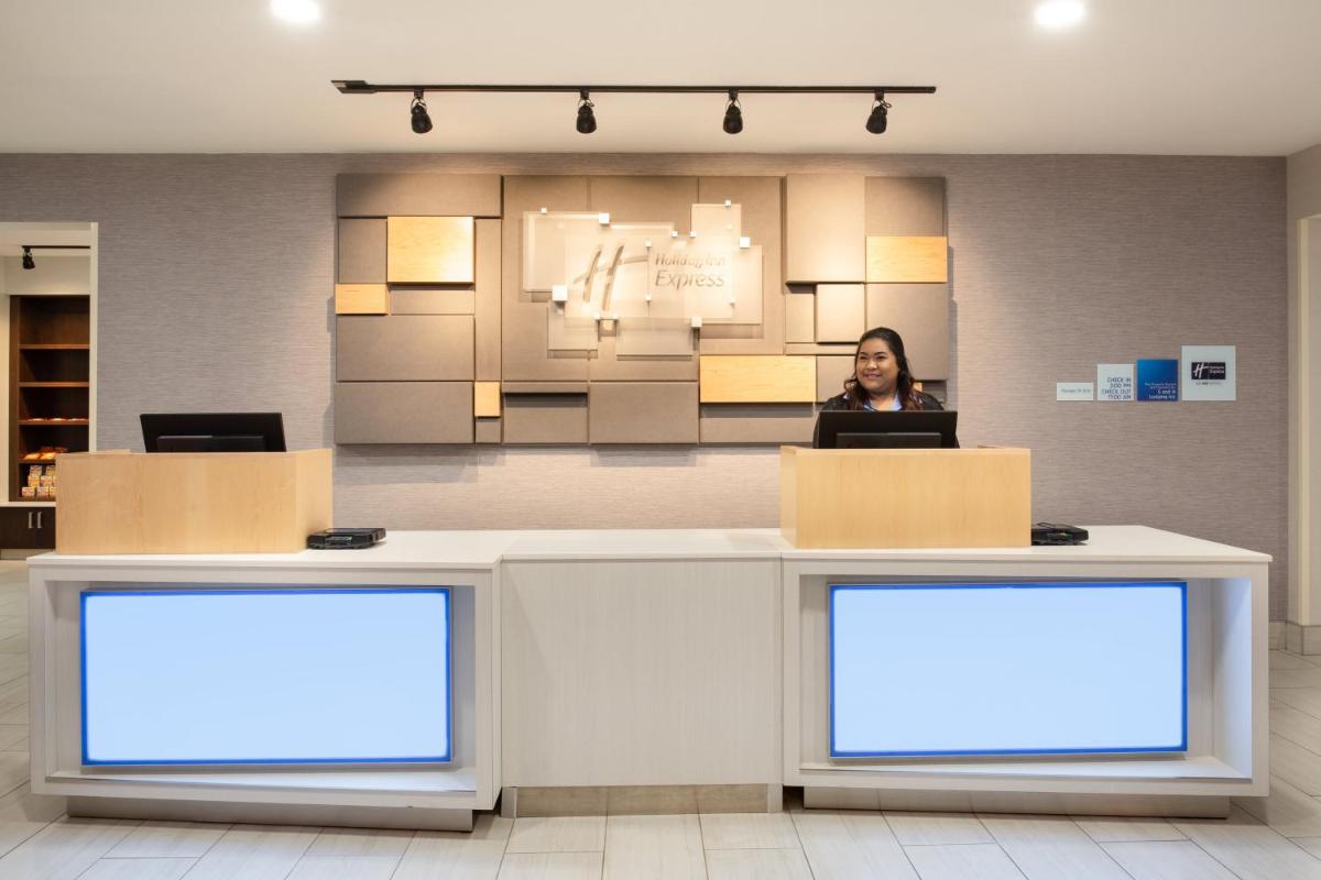Holiday Inn Express & Suites Lincoln City an IHG Hotel - image 6
