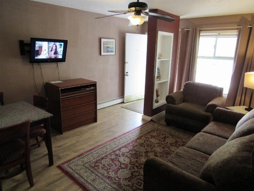 Captain Cook Inn - image 4