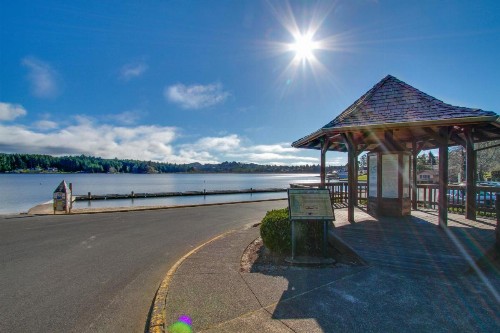 Lake House PlayLand - image 7