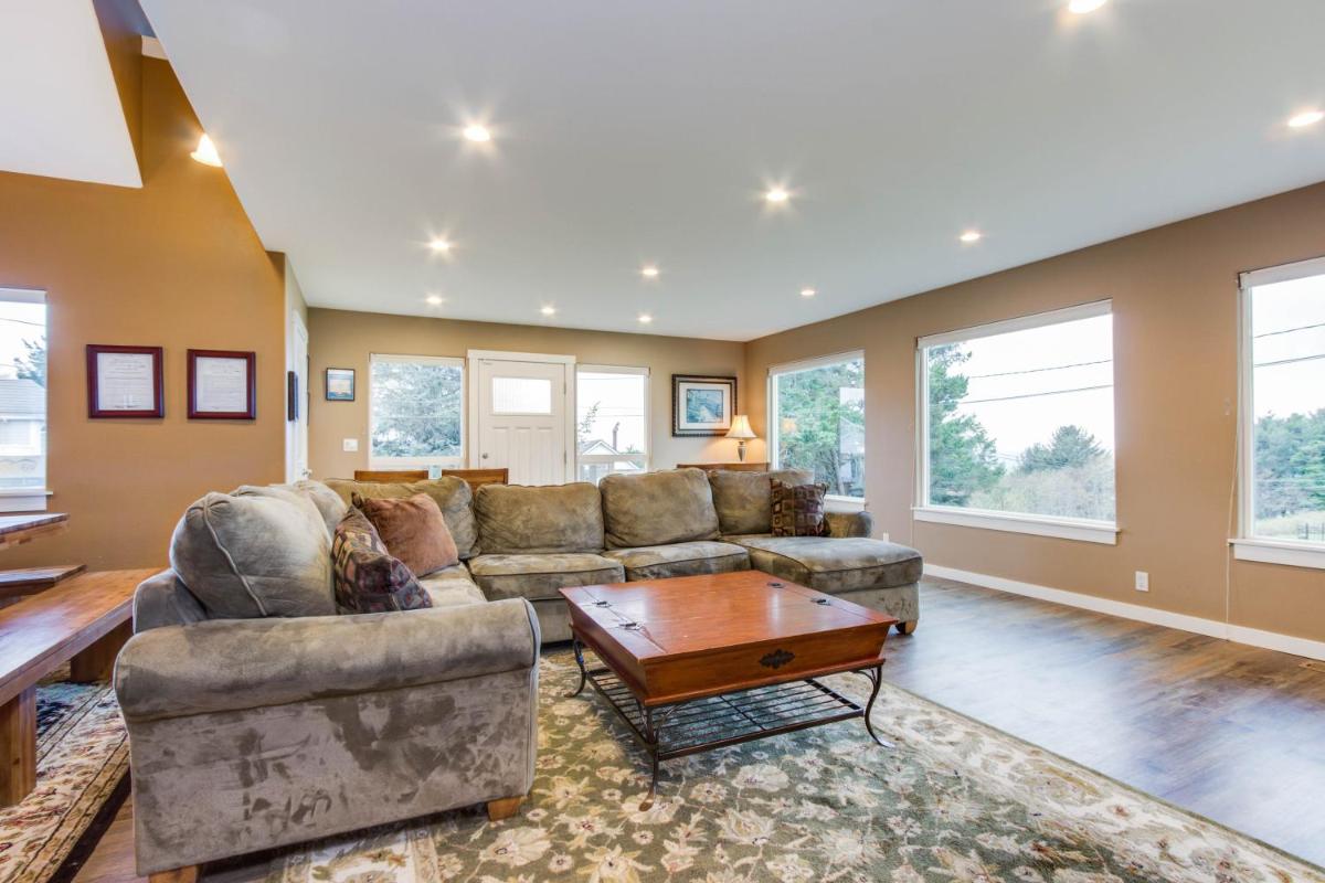 Crystal Rose Home - image 6