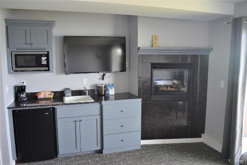 Starfish Manor Oceanfront Hotel - image 7