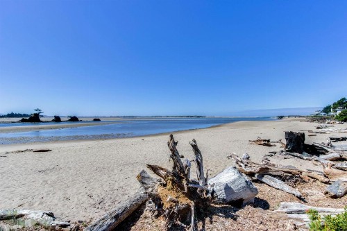 Waters Edge - image 10