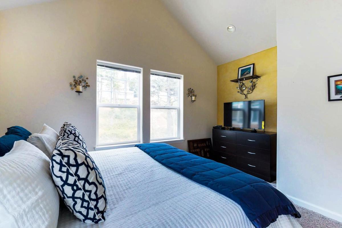 Beach house with a park - image 7