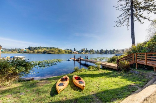 Retreat on Devils Lake - image 1