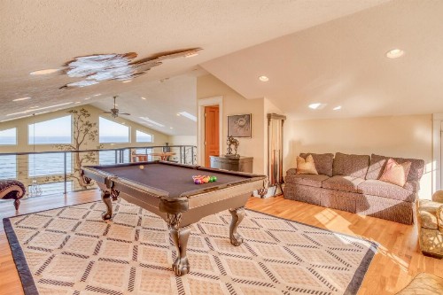 Sunset House - image 14