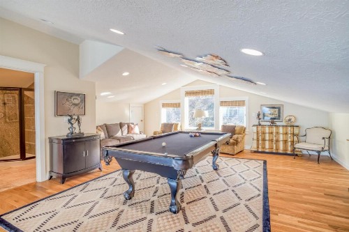 Sunset House - image 19