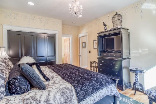 Sunset House - image 20
