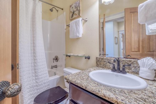 Sunset House - image 25
