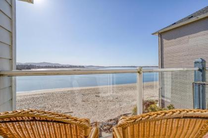 Dock of the Bay 308 - image 15