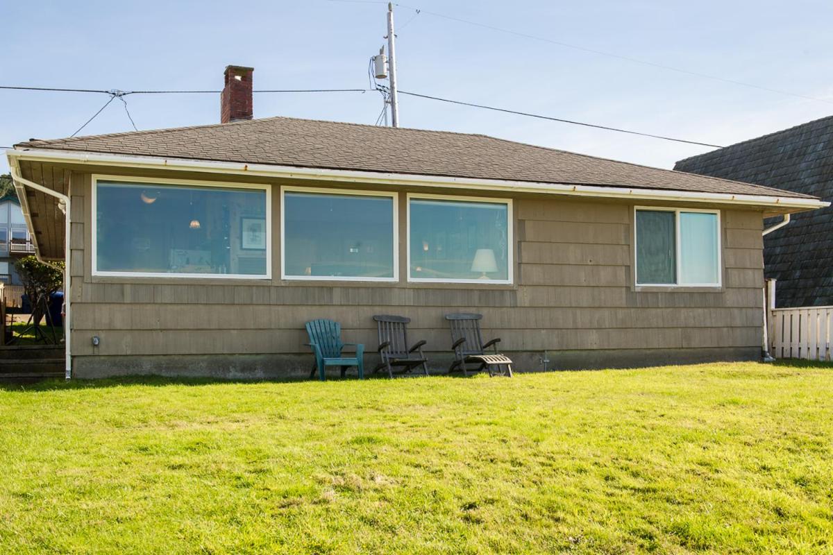 Beach Bungalow - Roads End - main image
