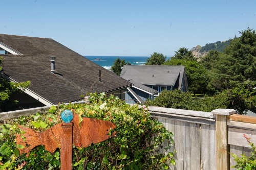 Birds Eye Beach House - image 10