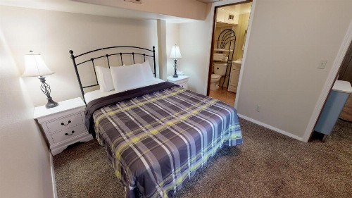 Ebbing House - image 11