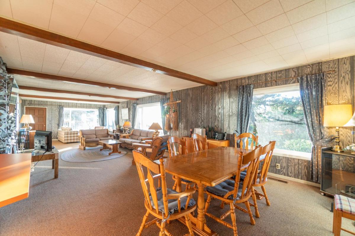 Ebbing House - image 2