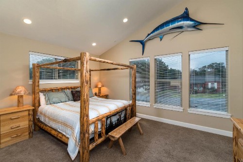 Pacific Breeze - image 1