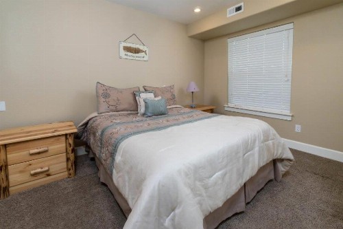 Pacific Breeze - image 5