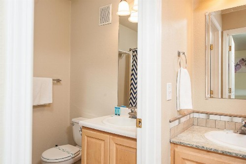 Waters Edge 108 - image 11