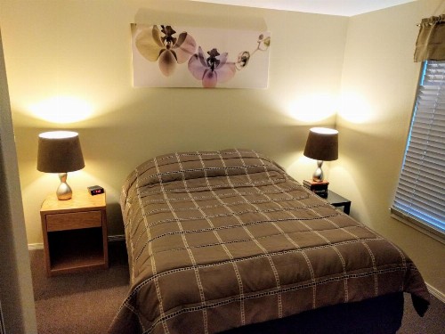 Waters Edge 108 - image 6