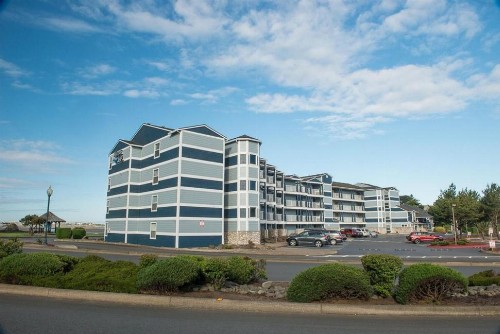 Waters Edge 207 - image 3