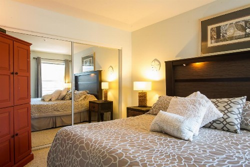 Waters Edge 214 - image 11