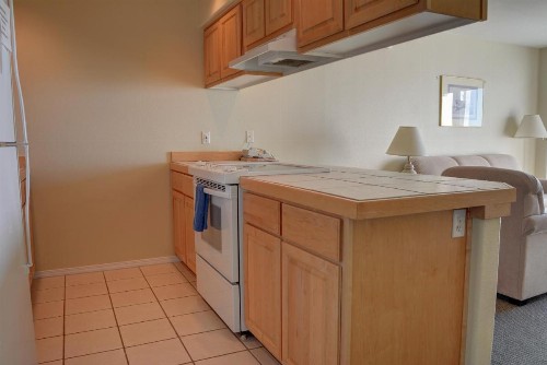 Waters Edge 302 - image 12
