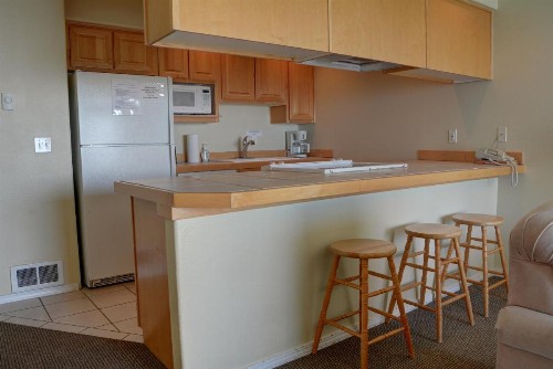Waters Edge 302 - image 6