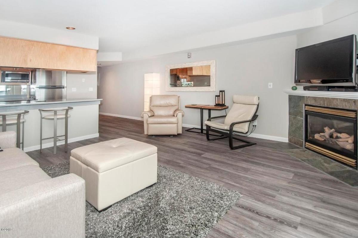 Waters Edge 309 - image 2