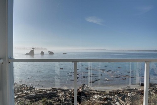 Waters Edge 312 - image 11