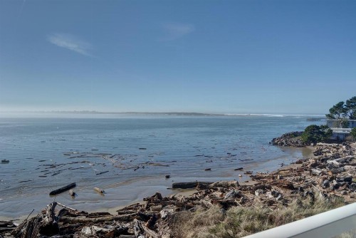 Waters Edge 312 - image 7