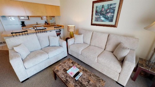Waters Edge 402 - image 8